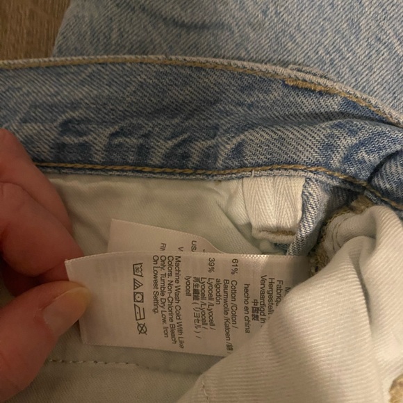 The Harlow Wide-Leg Jean: Airy Denim Edition - Picture 12 of 13